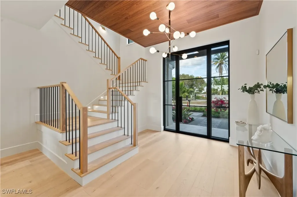 1199 12th Street N Naples FL 34102