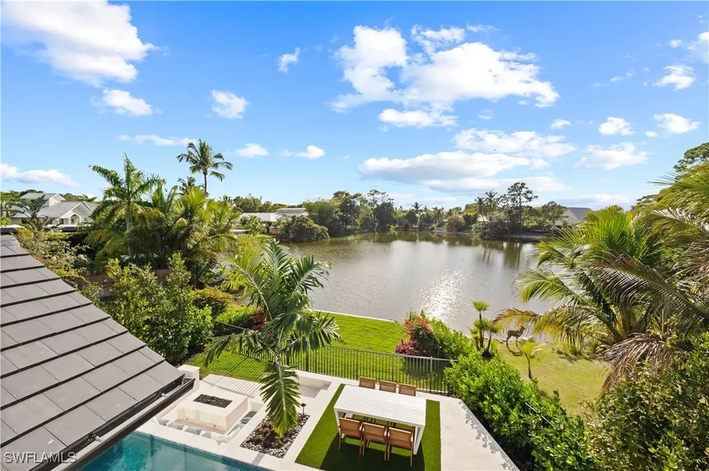 1199 12th Street N Naples FL 34102