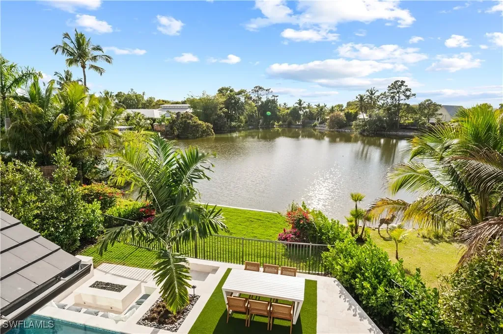 1199 12th Street N Naples FL 34102
