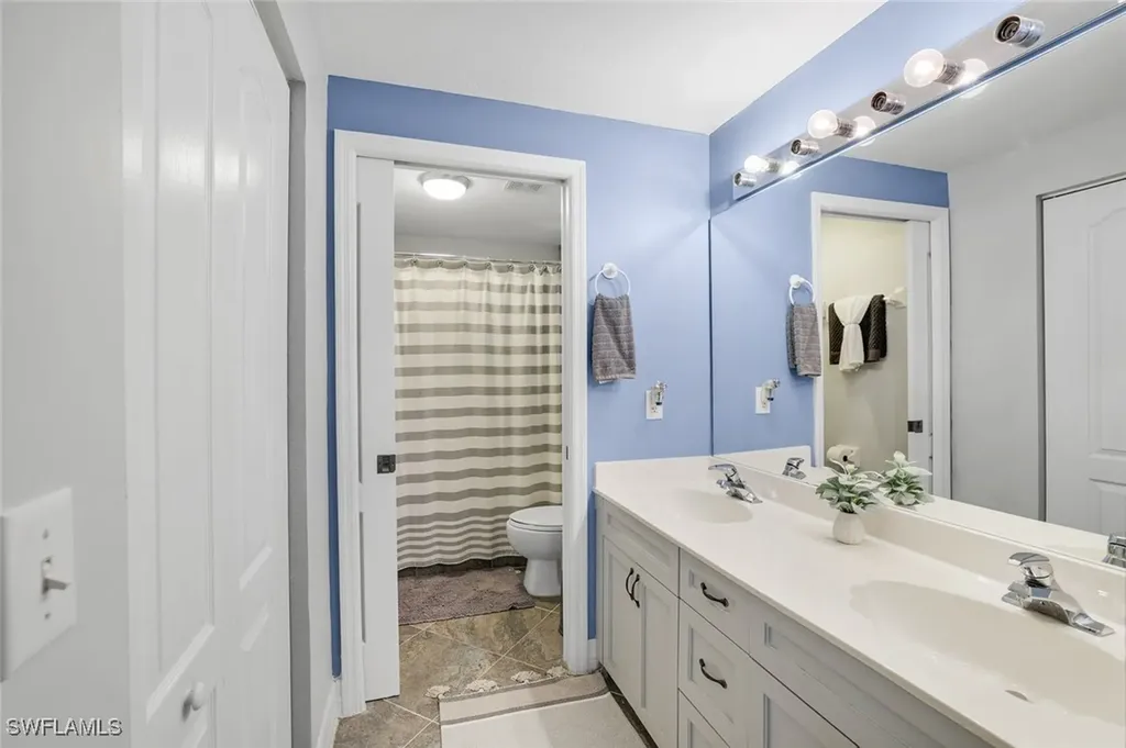 610 Luisa Court Naples FL 34104