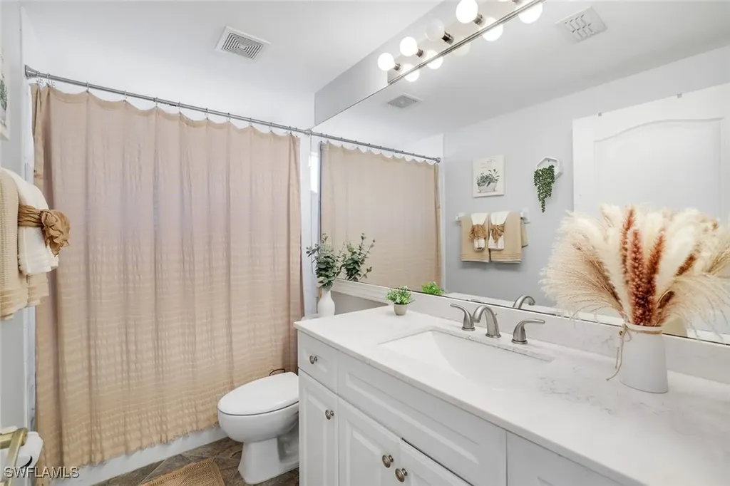 610 Luisa Court Naples FL 34104