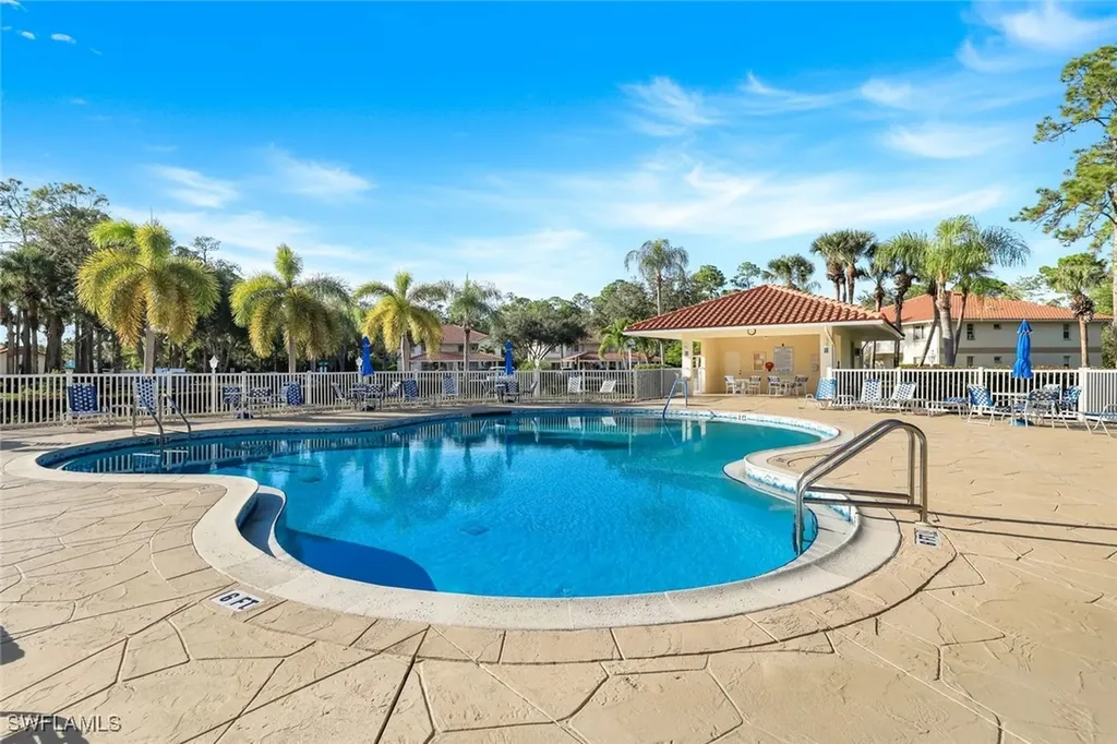 610 Luisa Court Naples FL 34104