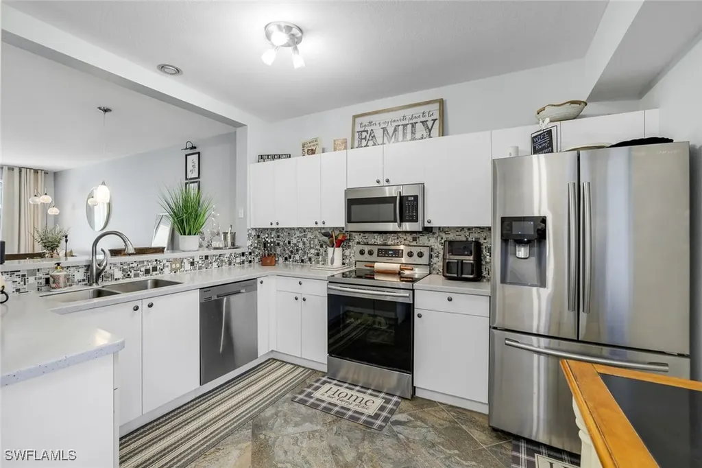 610 Luisa Court Naples FL 34104