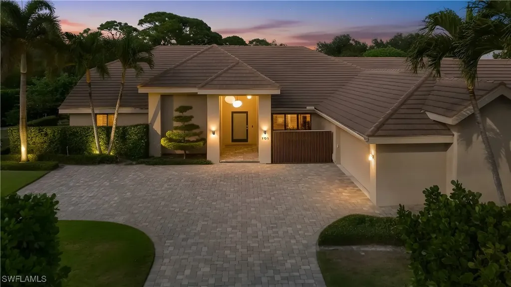 705 Shadow Lake Lane Naples FL 34108