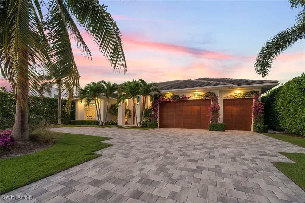 655 Starboard Drive Naples FL 34103