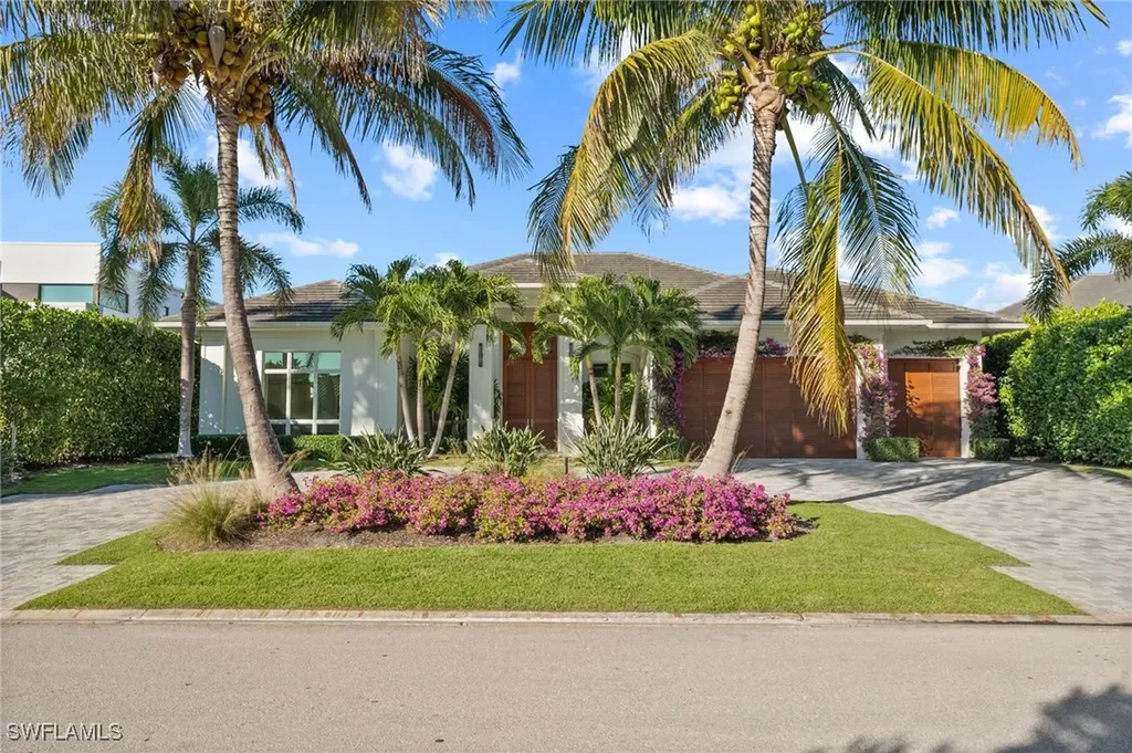 655 Starboard Drive Naples FL 34103