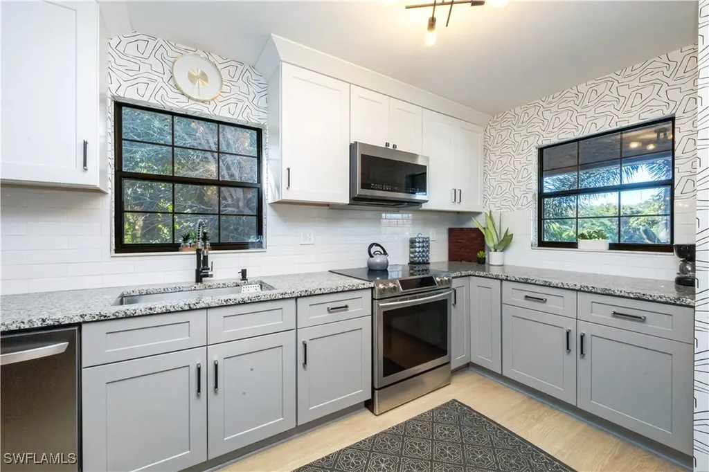 5238 Treetops Drive Naples FL 34113