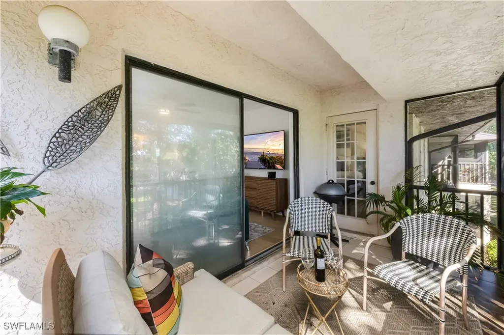 5238 Treetops Drive Naples FL 34113