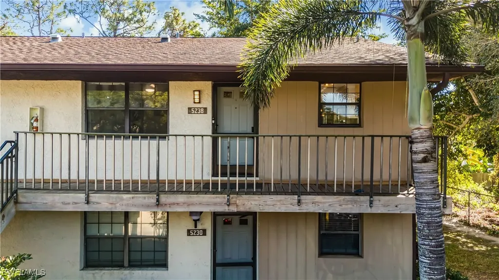 5238 Treetops Drive Naples FL 34113