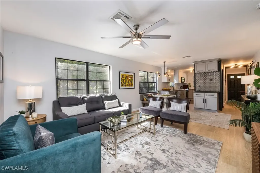 5238 Treetops Drive Naples FL 34113
