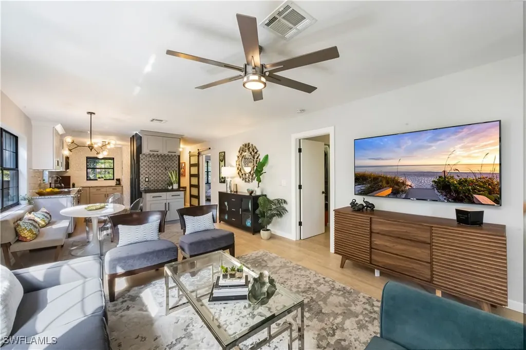 5238 Treetops Drive Naples FL 34113