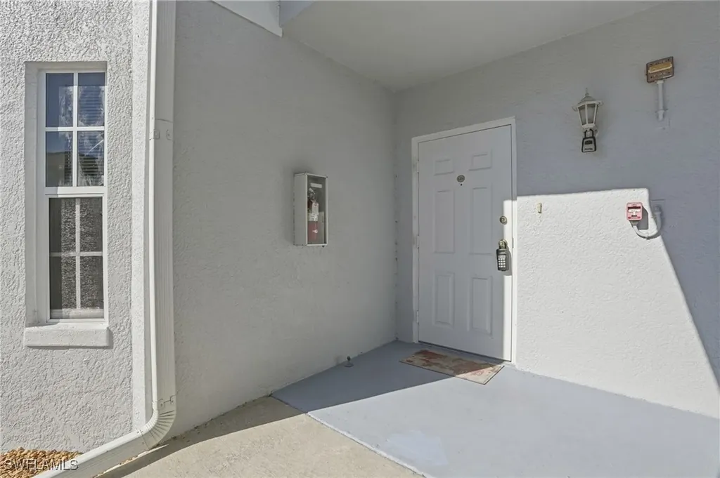 8313 Bernwood Cove Loop Fort Myers FL 33966