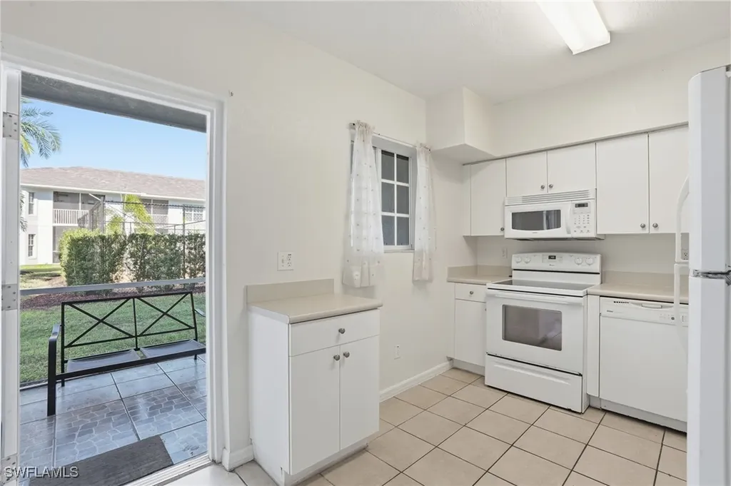 8313 Bernwood Cove Loop Fort Myers FL 33966