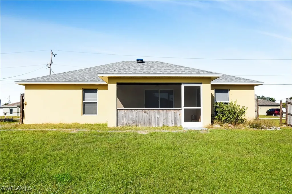 210 Mossrosse Street Fort Myers FL 33913