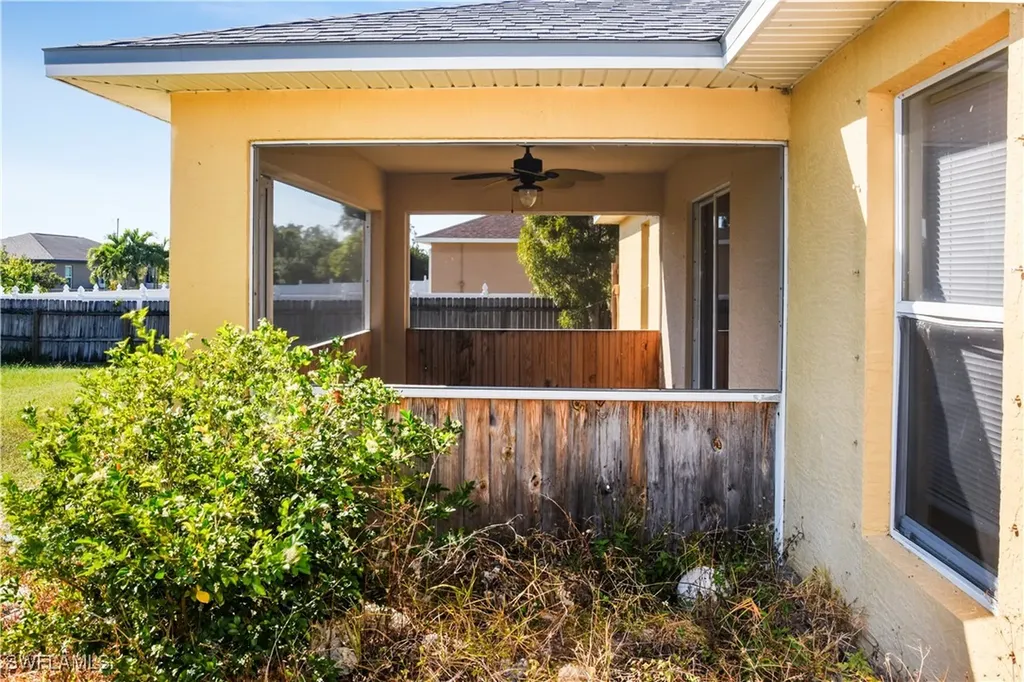 210 Mossrosse Street Fort Myers FL 33913