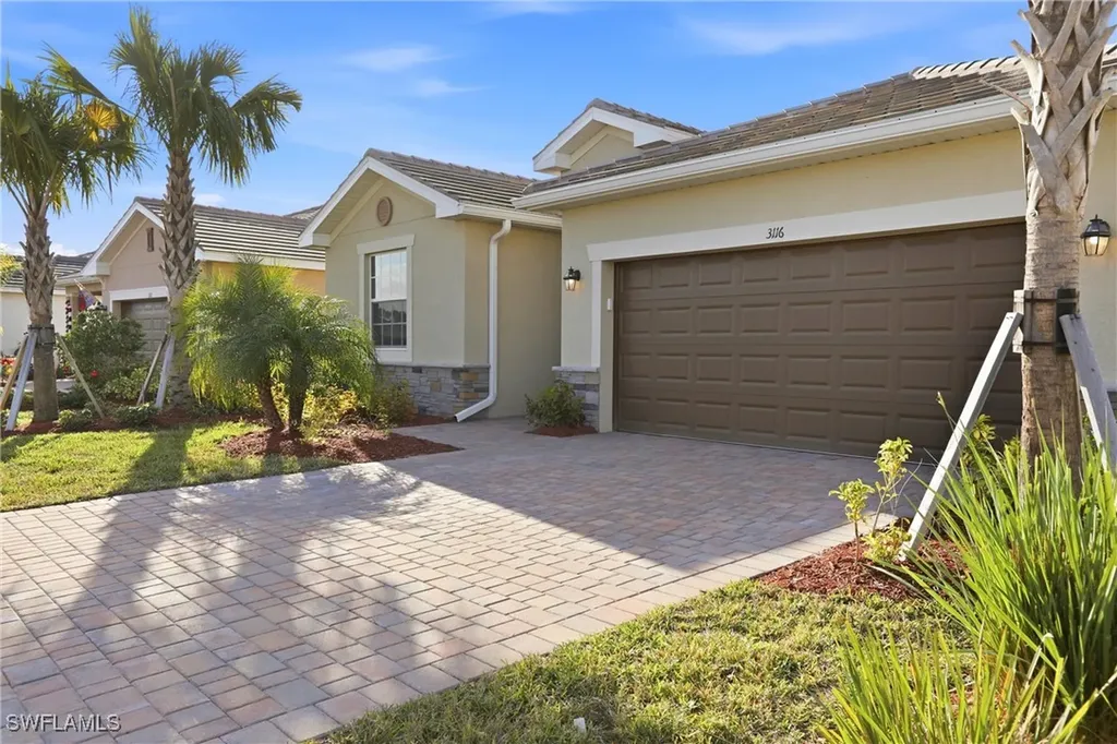3116 Weston Manor Drive Alva FL 33920