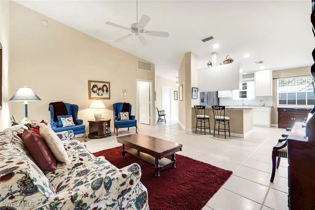 3333 Cayman Lane Naples FL 34119