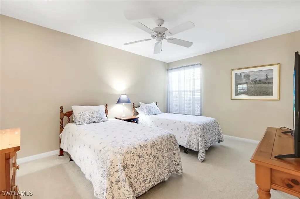 3333 Cayman Lane Naples FL 34119