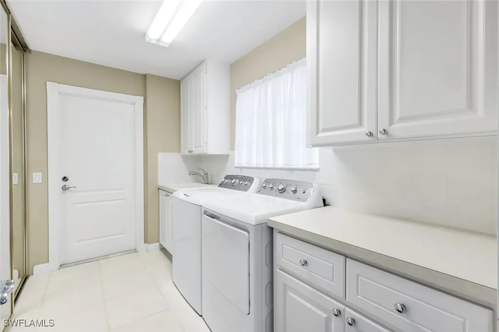 3333 Cayman Lane Naples FL 34119