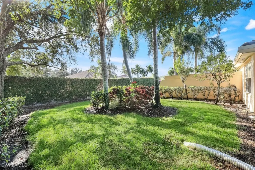 3333 Cayman Lane Naples FL 34119