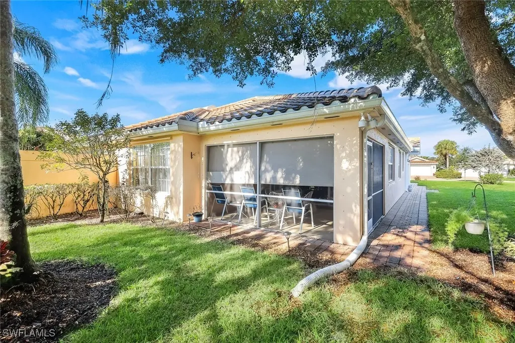 3333 Cayman Lane Naples FL 34119