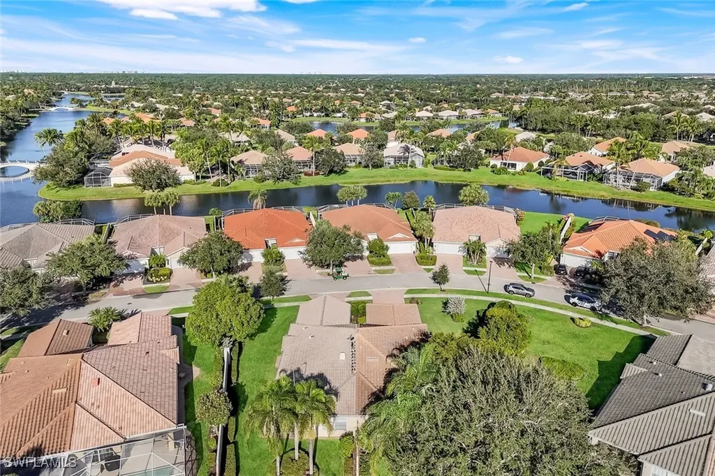 3333 Cayman Lane Naples FL 34119