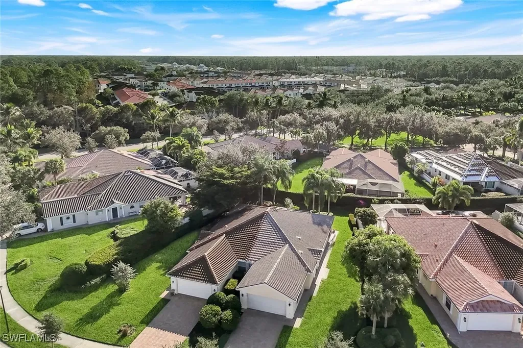 3333 Cayman Lane Naples FL 34119