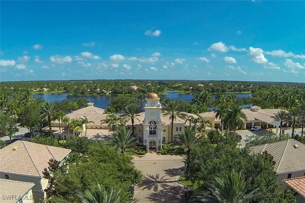 3333 Cayman Lane Naples FL 34119