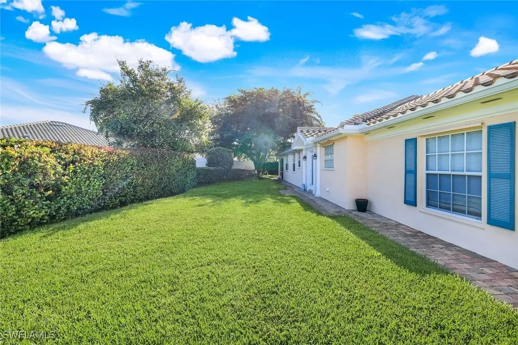 3333 Cayman Lane Naples FL 34119