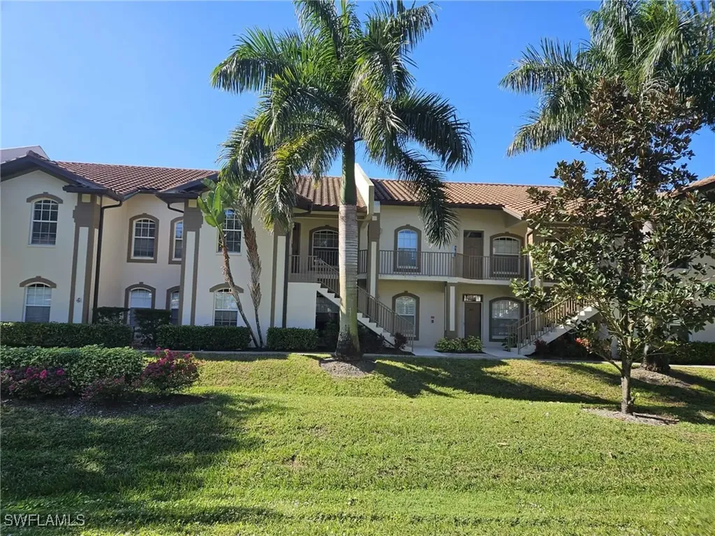 266 Newport Drive Naples FL 34114