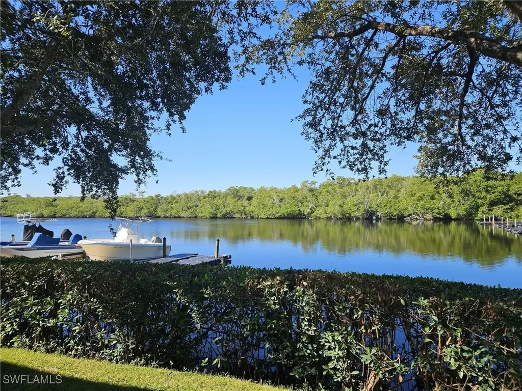 266 Newport Drive Naples FL 34114