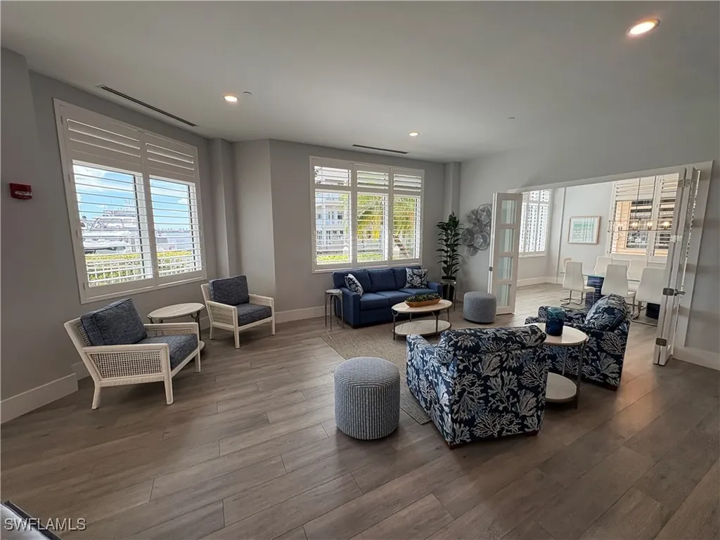 891 10th Street S Naples FL 34102