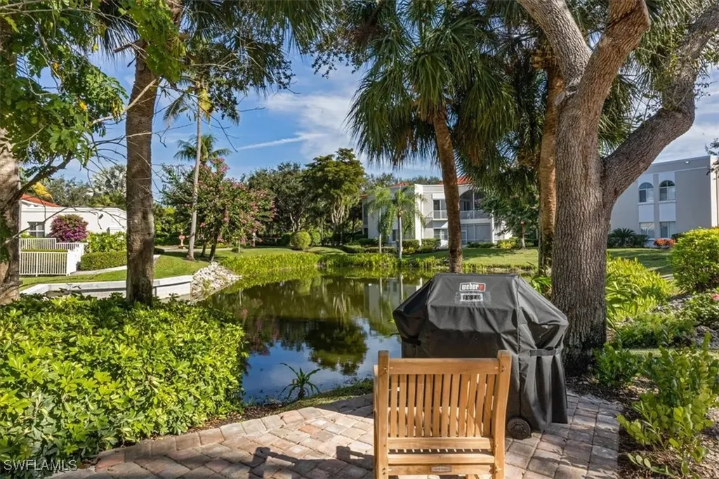 1610 Clermont Drive Naples FL 34109
