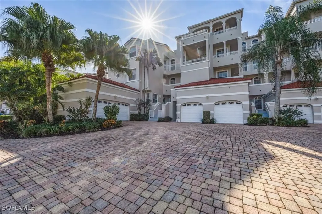 1610 Clermont Drive Naples FL 34109