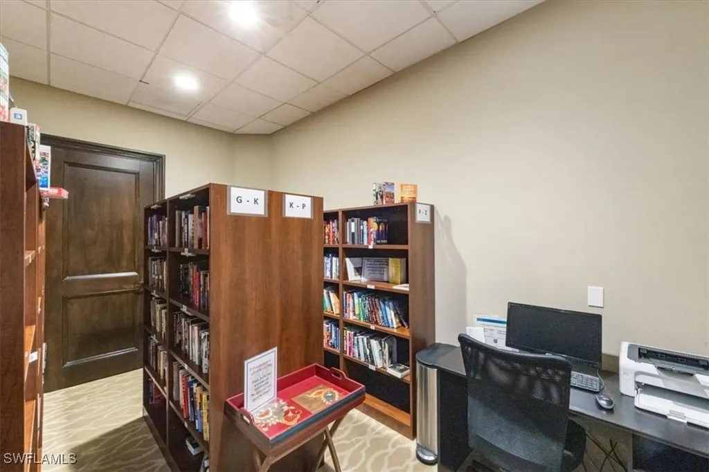 1610 Clermont Drive Naples FL 34109
