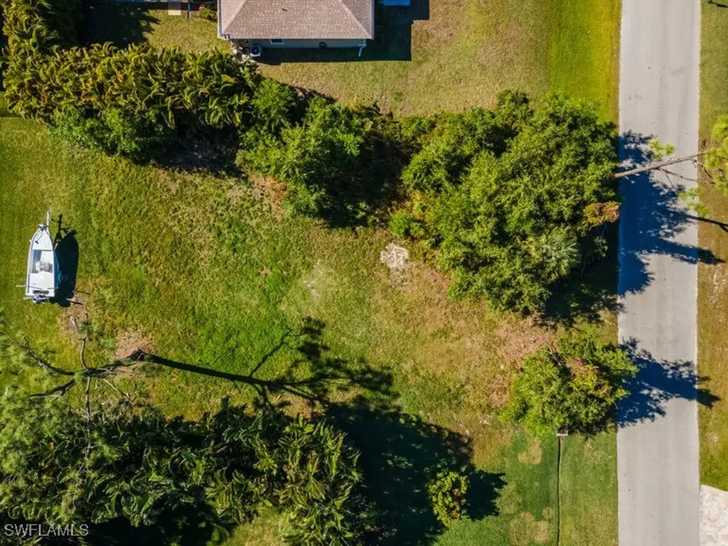 2716 SW 4th Lane Cape Coral FL 33991