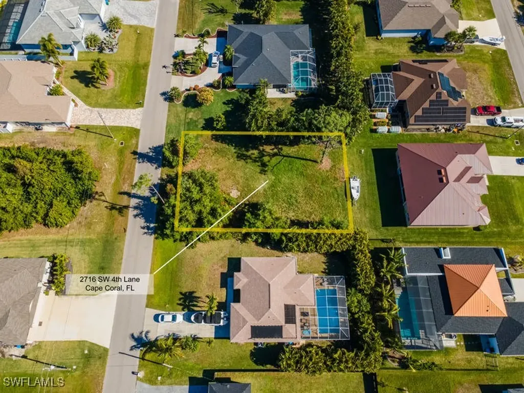 2716 SW 4th Lane Cape Coral FL 33991