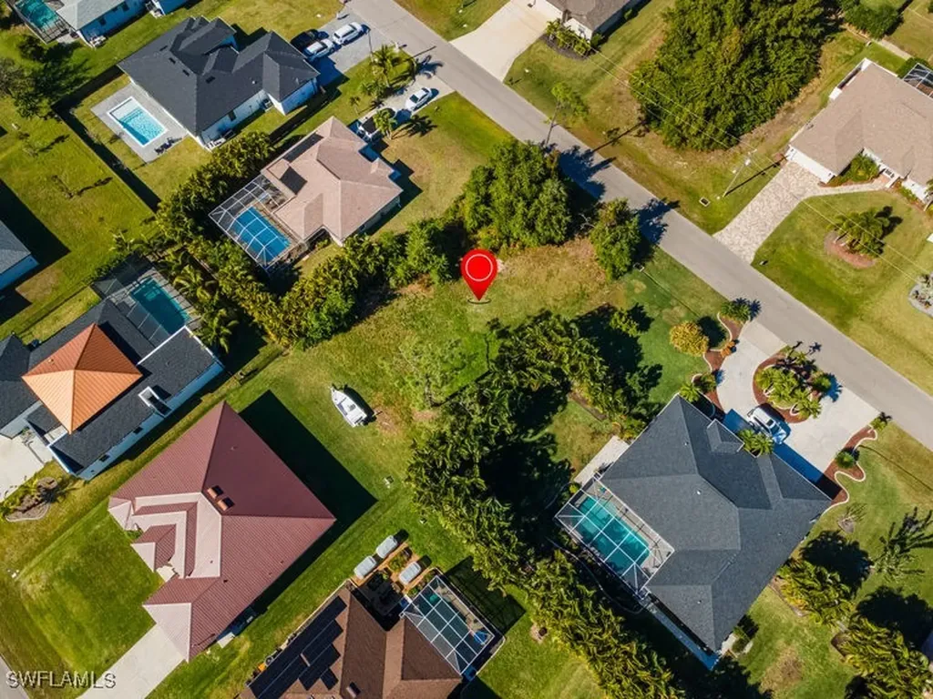 2716 SW 4th Lane Cape Coral FL 33991