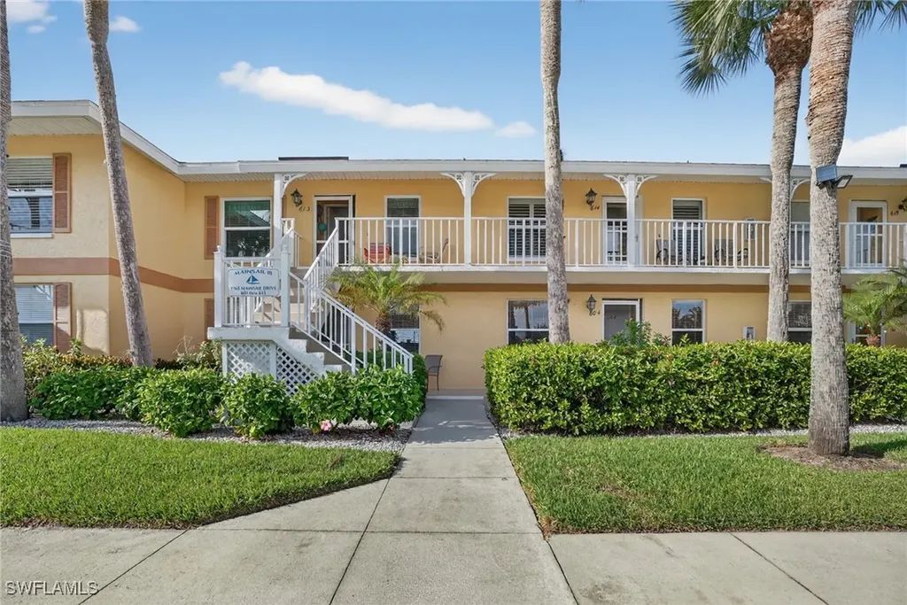 1165 Mainsail Drive Naples FL 34114