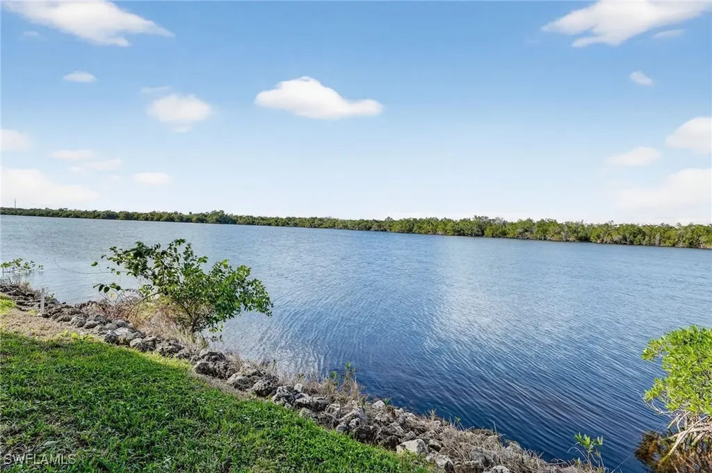 1165 Mainsail Drive Naples FL 34114