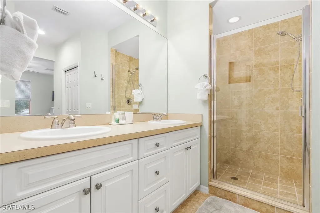 15037 Sandpiper Preserve Boulevard Fort Myers FL 33919
