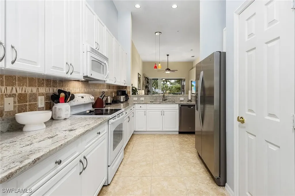 15037 Sandpiper Preserve Boulevard Fort Myers FL 33919