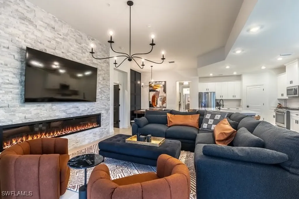 16907 Fairgrove Way Naples FL 34110