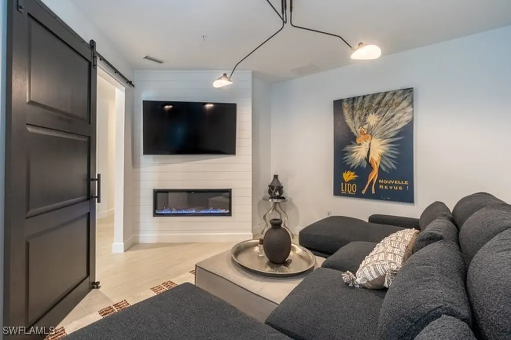 16907 Fairgrove Way Naples FL 34110
