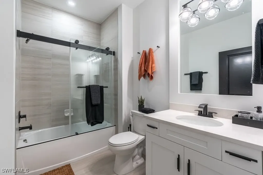 16907 Fairgrove Way Naples FL 34110
