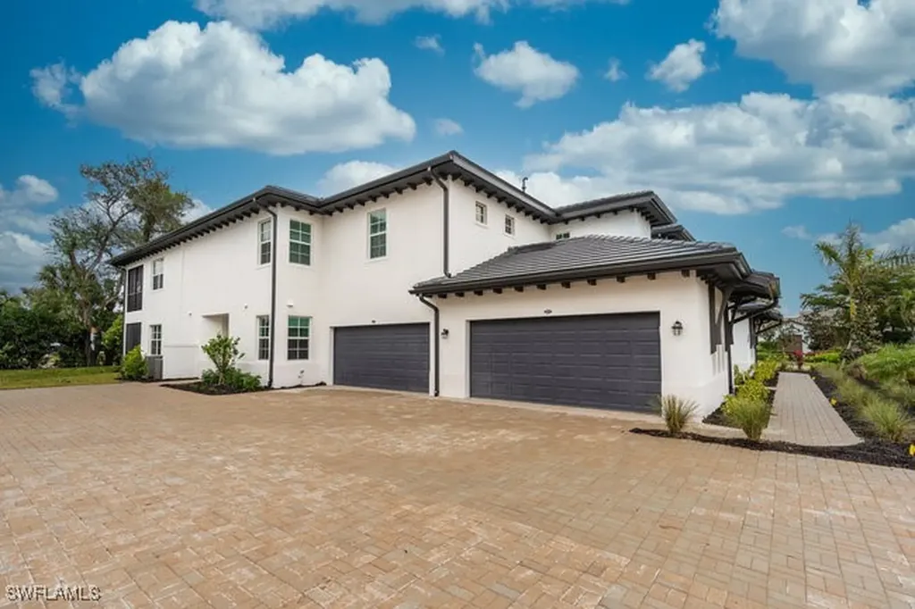 16907 Fairgrove Way Naples FL 34110