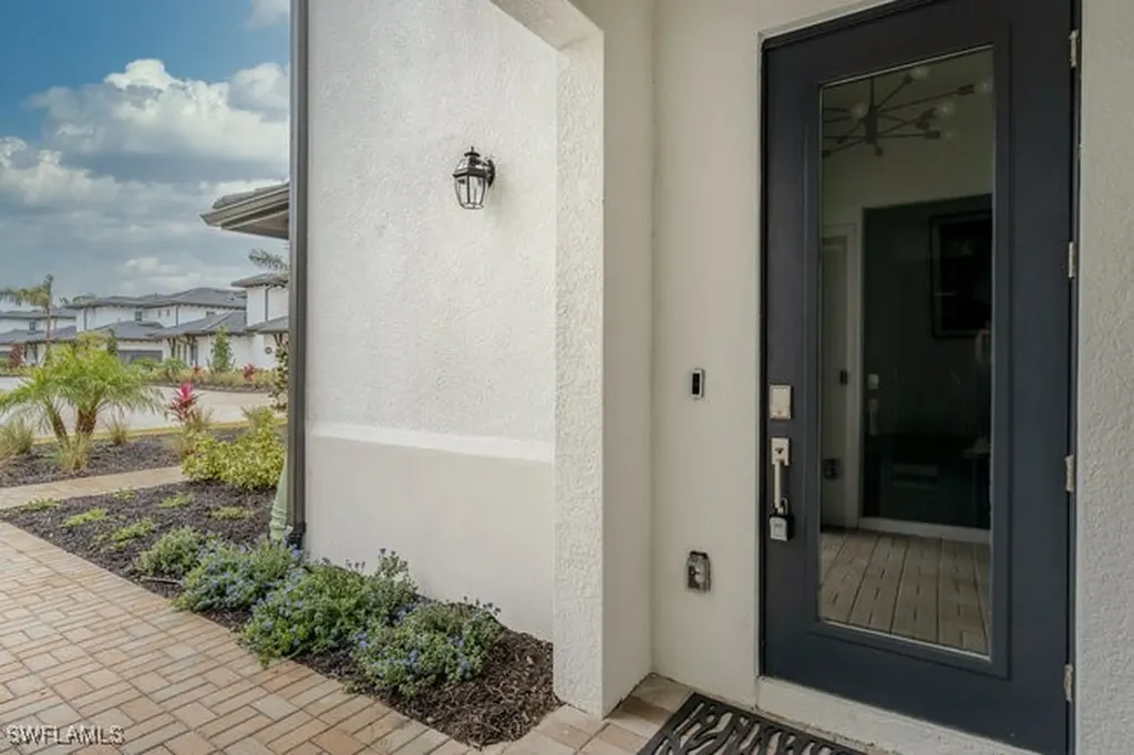 16907 Fairgrove Way Naples FL 34110