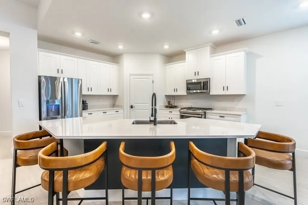 16907 Fairgrove Way Naples FL 34110