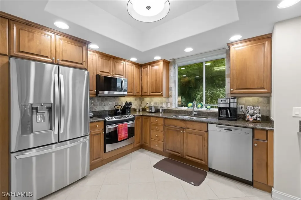 2748 Tiburon Boulevard E Naples FL 34109