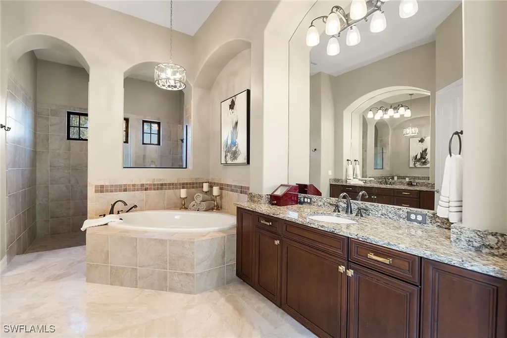 7400 Byrons Way Naples FL 34113